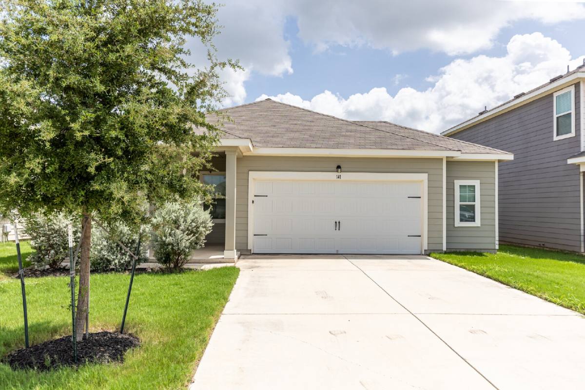 House for rent at 141 Rubrum Rd, Kyle, TX 78640