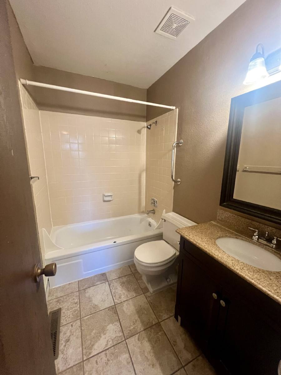 5001 Townsend Place, Cheyenne, WY 82009 - Apartment for Rent - Image 2