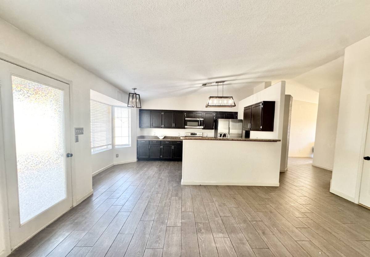 6386 E 45th Place, Yuma, AZ 85365 - House for Rent - Image 20