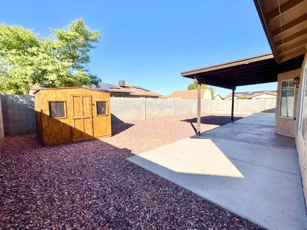 6386 E 45th Place, Yuma, AZ 85365 - House for Rent - Image 5
