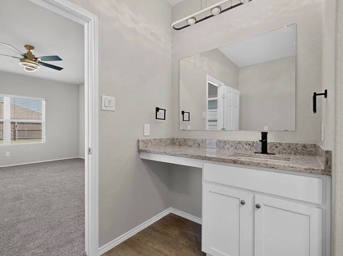 3300 Ridge Place, Seguin, TX 78155 - House for Rent - Image 10