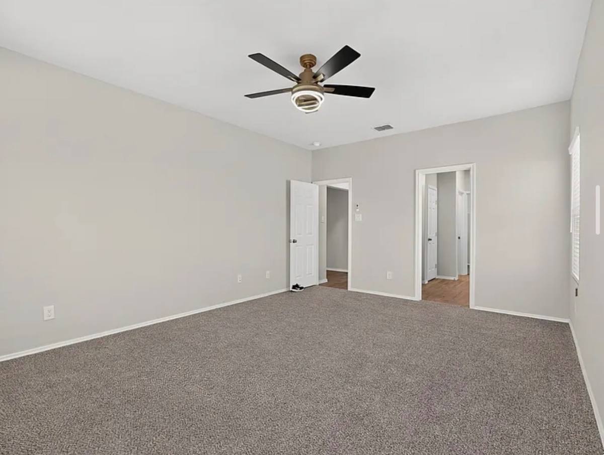 3300 Ridge Place, Seguin, TX 78155 - House for Rent - Image 6