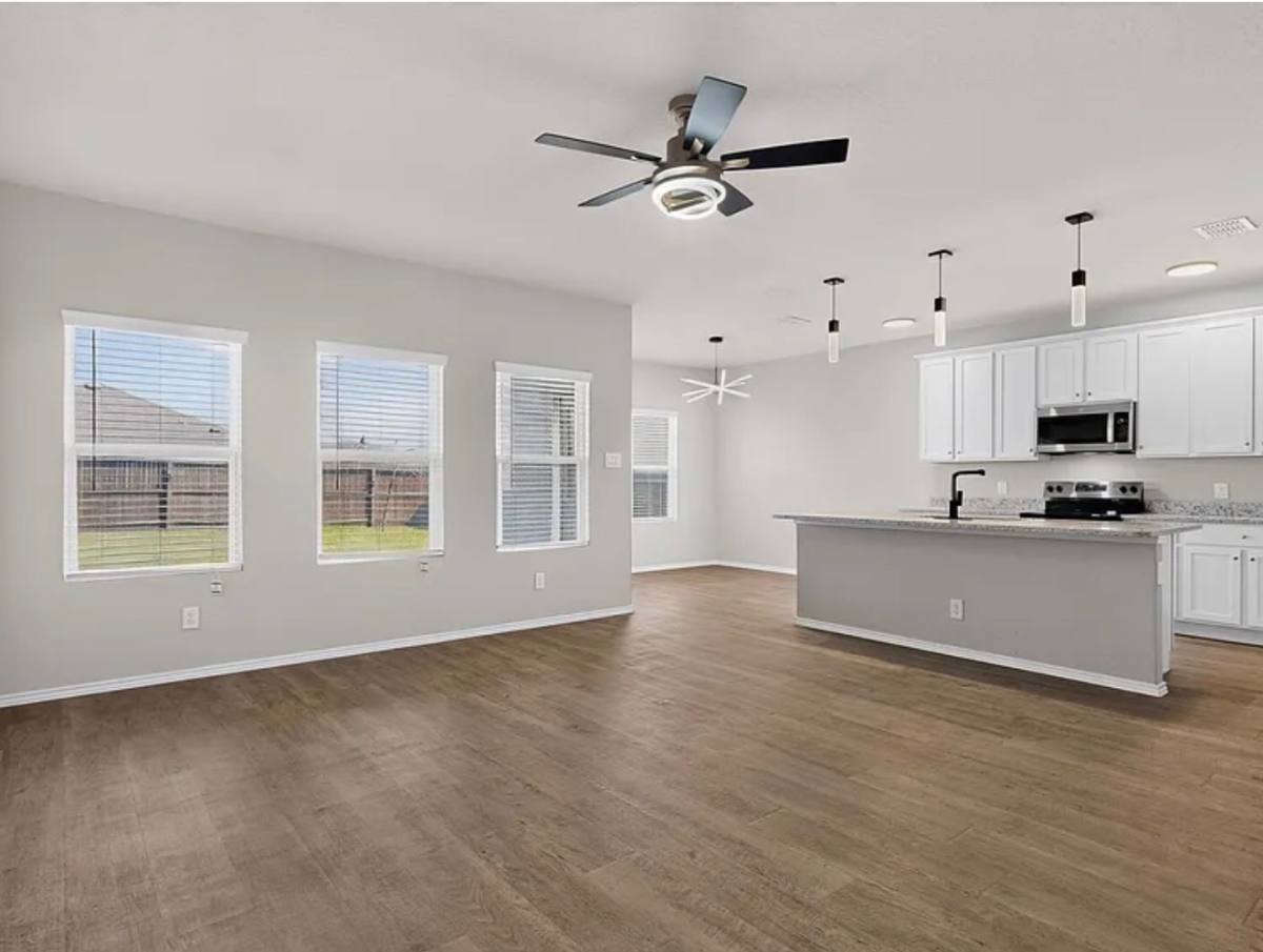 3300 Ridge Place, Seguin, TX 78155 - House for Rent - Image 4
