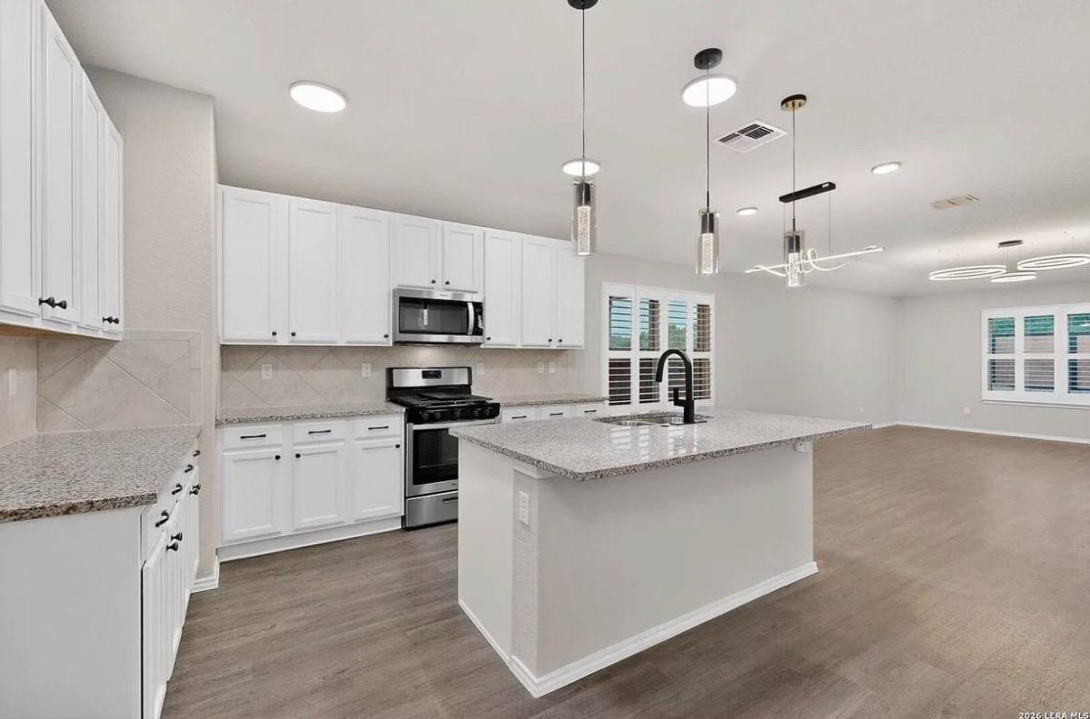 1612 Stone, New Braunfels, TX 78132 - House for Rent - Image 6