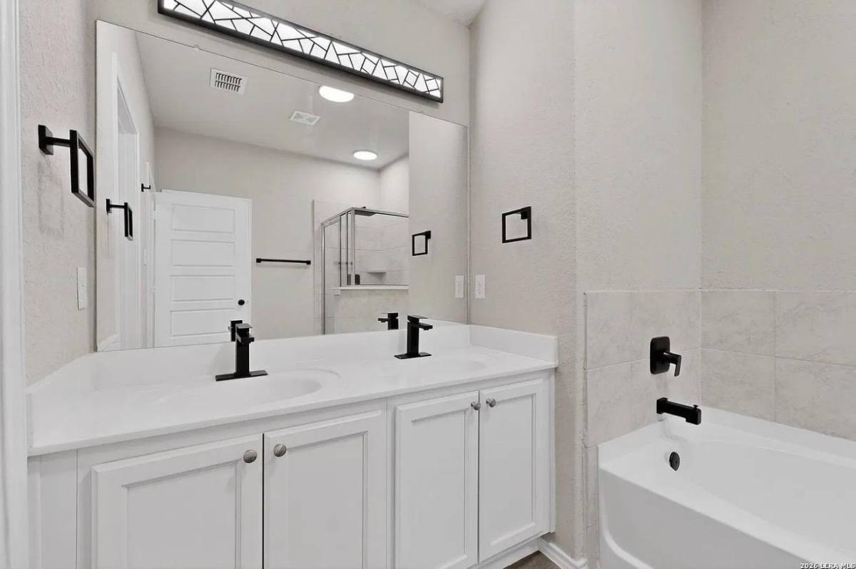 1612 Stone, New Braunfels, TX 78132 - House for Rent - Image 11