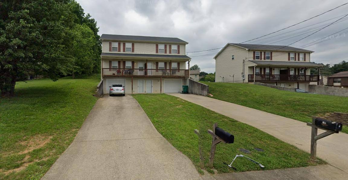 Townhouse for rent at 112 Virgil Dr #2, Radcliff, KY 40160