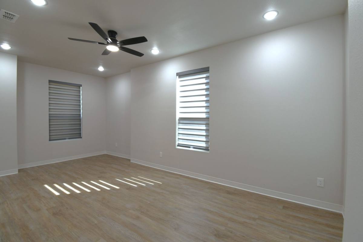 1208 E Earle St, Tyler, TX 75702 - House for Rent - Image 4