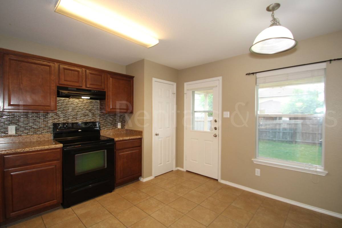 9007 Devonshire Court, Killeen, TX 76542 - House for Rent - Image 8