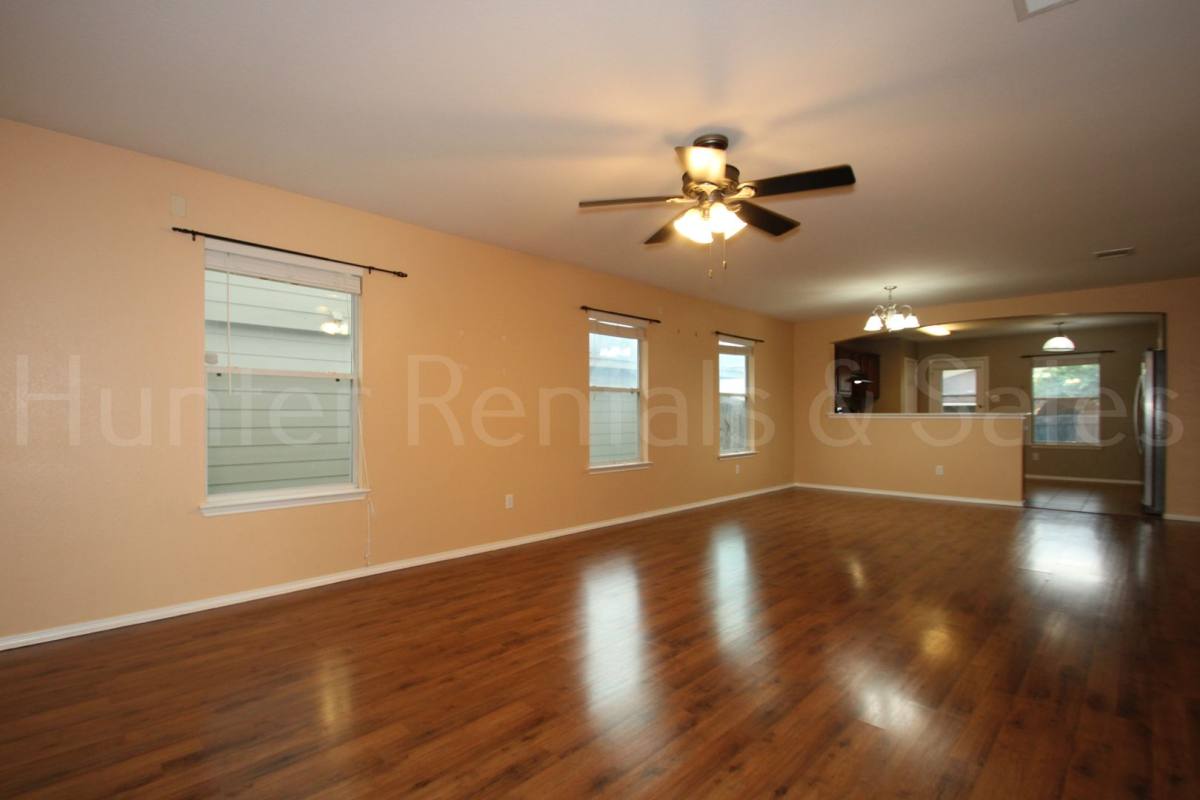 9007 Devonshire Court, Killeen, TX 76542 - House for Rent - Image 4