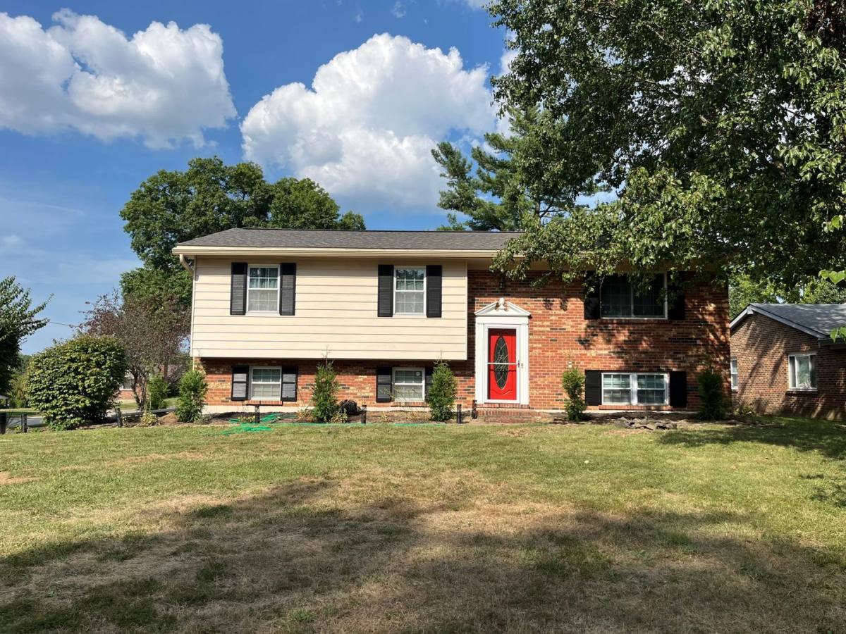 801 Gloucester Dr, Florence, KY 41042 - House for Rent - Image 1