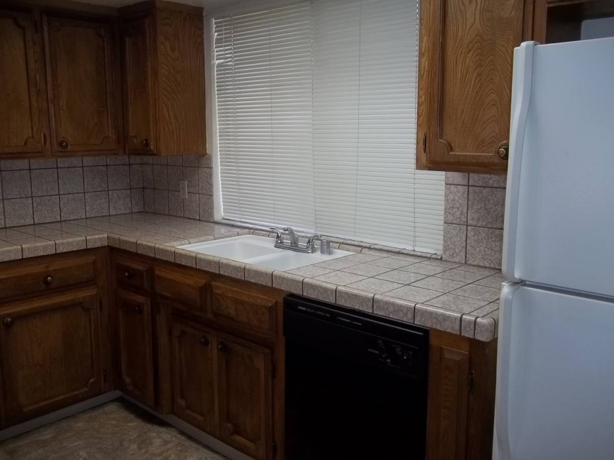 Lyell 4-Plex, 5208 E Lyell, Fresno, CA 93727 - Apartment for Rent - Image 2
