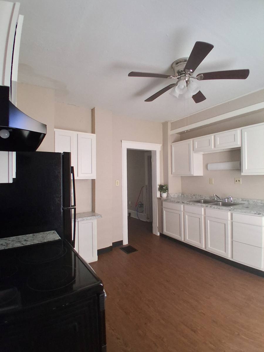 House for rent at 76 Cambria St, Newark, OH 43055