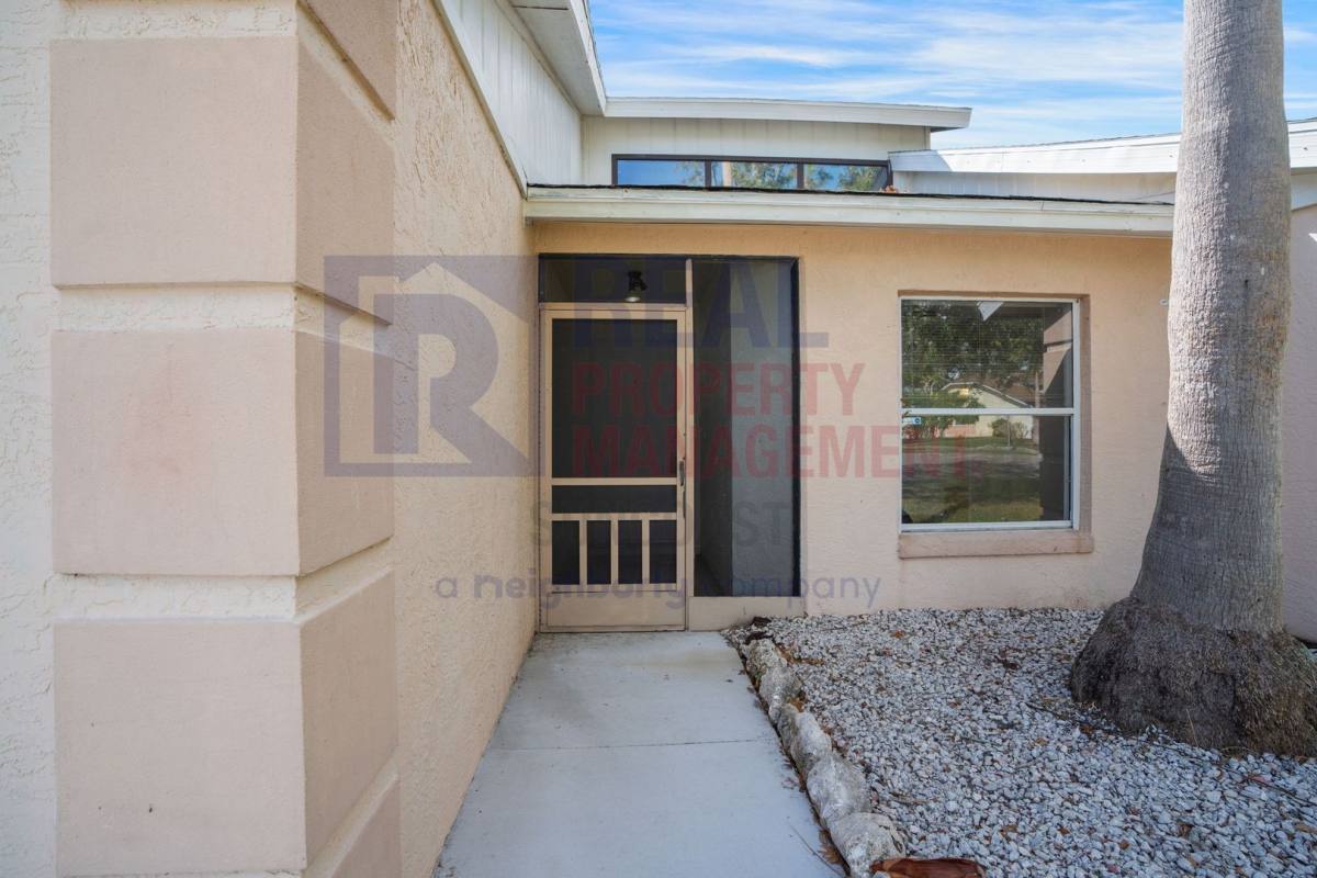 4502 6th Ave E, Bradenton, FL 34208 - House for Rent - Image 3