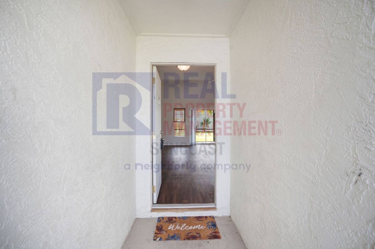 4502 6th Ave E, Bradenton, FL 34208 - House for Rent - Image 4