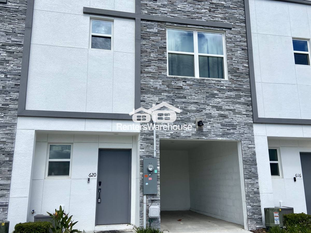 Townhouse for rent at 620 Trikomo Dr, Davenport, FL 33896