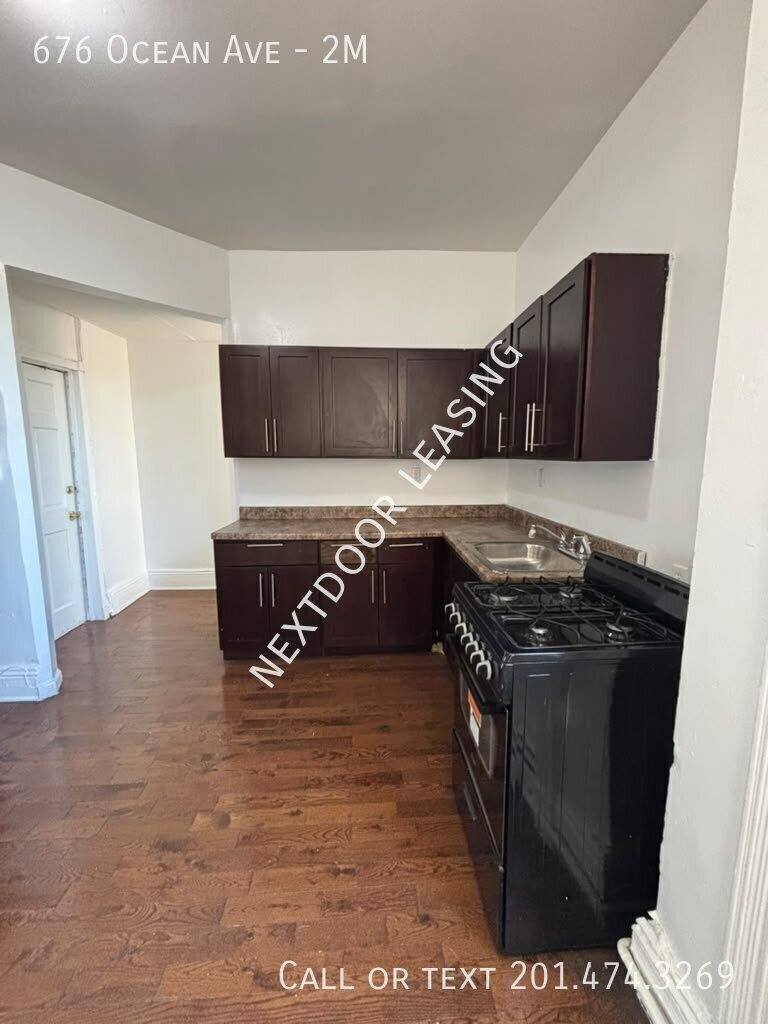 Apartment for rent at 676 Ocean Ave #2M, Jersey City, NJ 07305