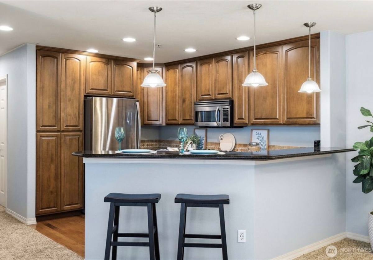 21900 SE 242nd St #E1, Maple Valley, WA 98038 - Townhouse for Rent - Image 8