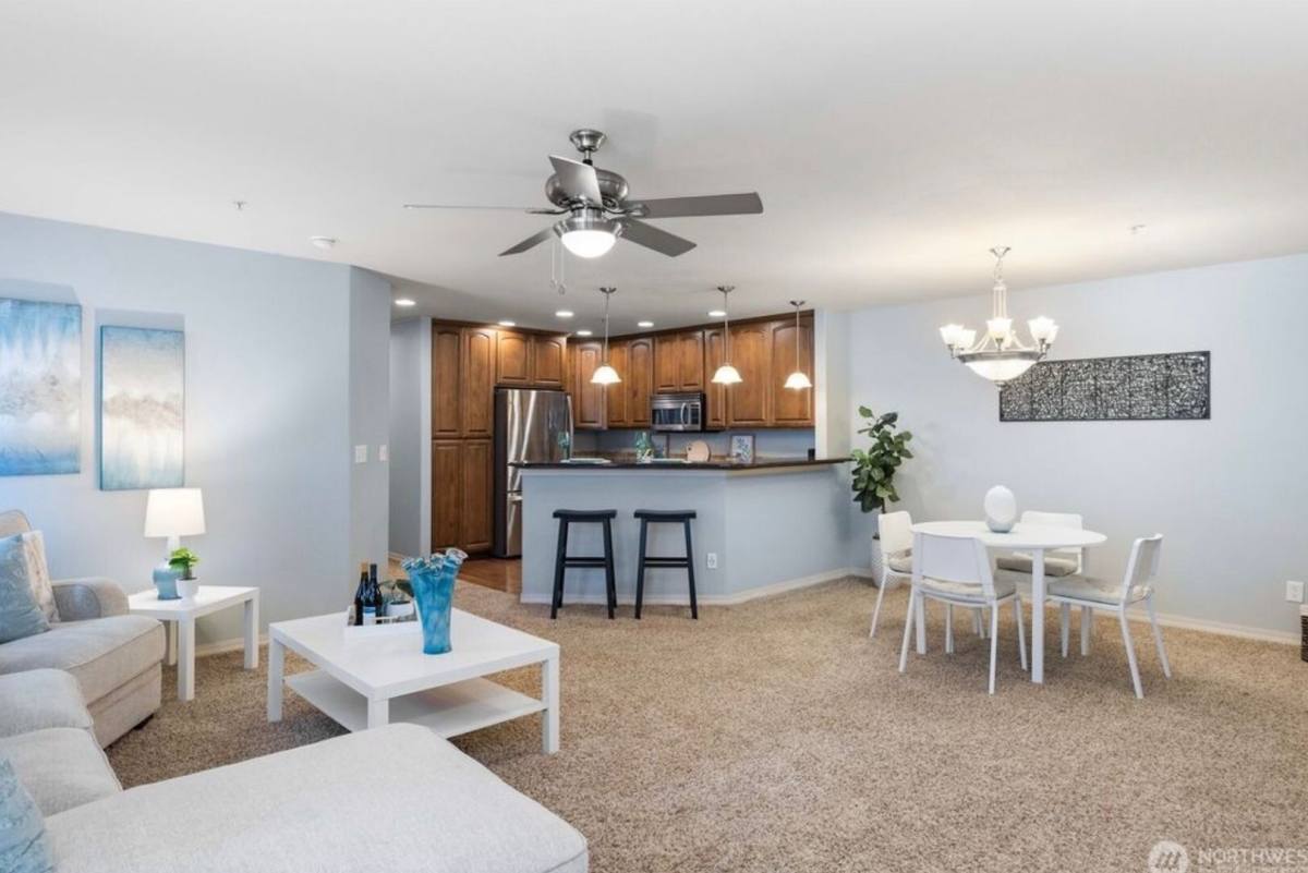21900 SE 242nd St #E1, Maple Valley, WA 98038 - Townhouse for Rent - Image 4