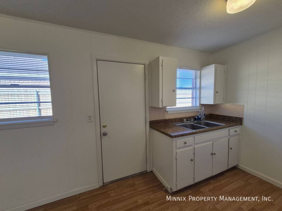 2407 13th Ave #3, Canyon, TX 79015 - Apartment for Rent - Image 4