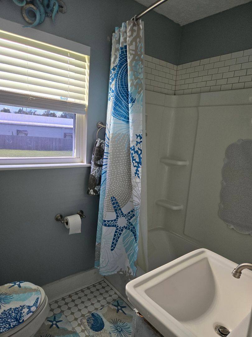 2423 Rollins Ave, Panama City, FL 32405 - House for Rent - Image 9