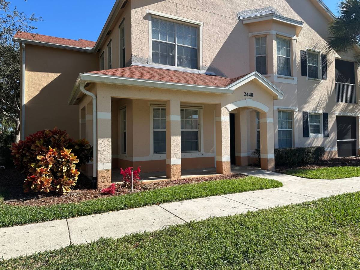 2440 57th Circle, Vero Beach, FL 32966 - Condo for Rent - Image 1