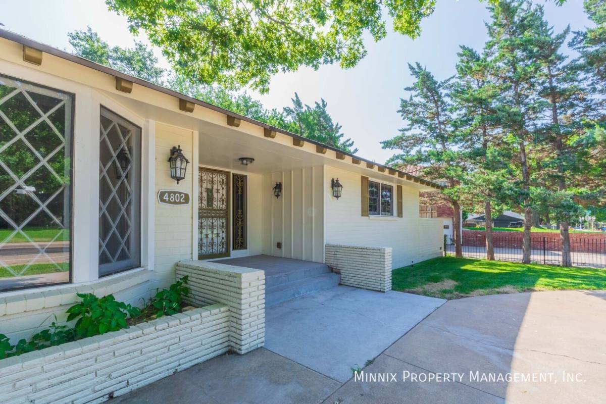 4802 Olsen Blvd, Amarillo, TX 79106 - House for Rent - Image 2