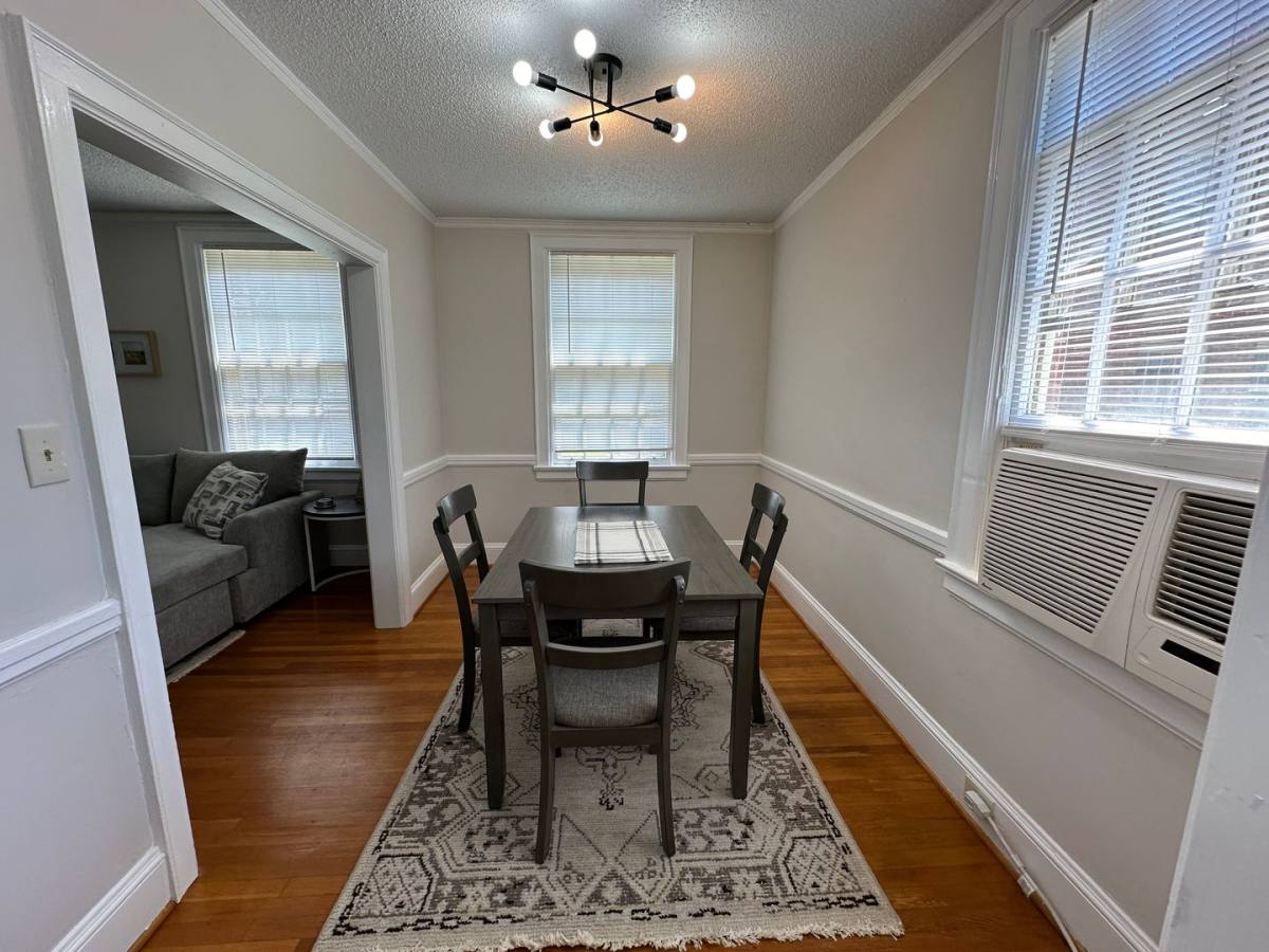 414 S Center St, Statesville, NC 28677 - Apartment for Rent - Image 8