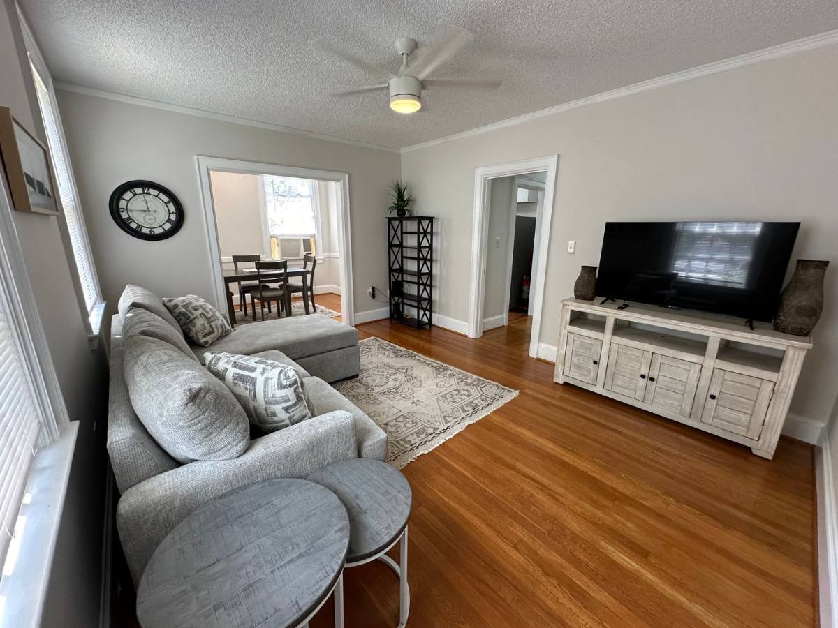 414 S Center St, Statesville, NC 28677 - Apartment for Rent - Image 5