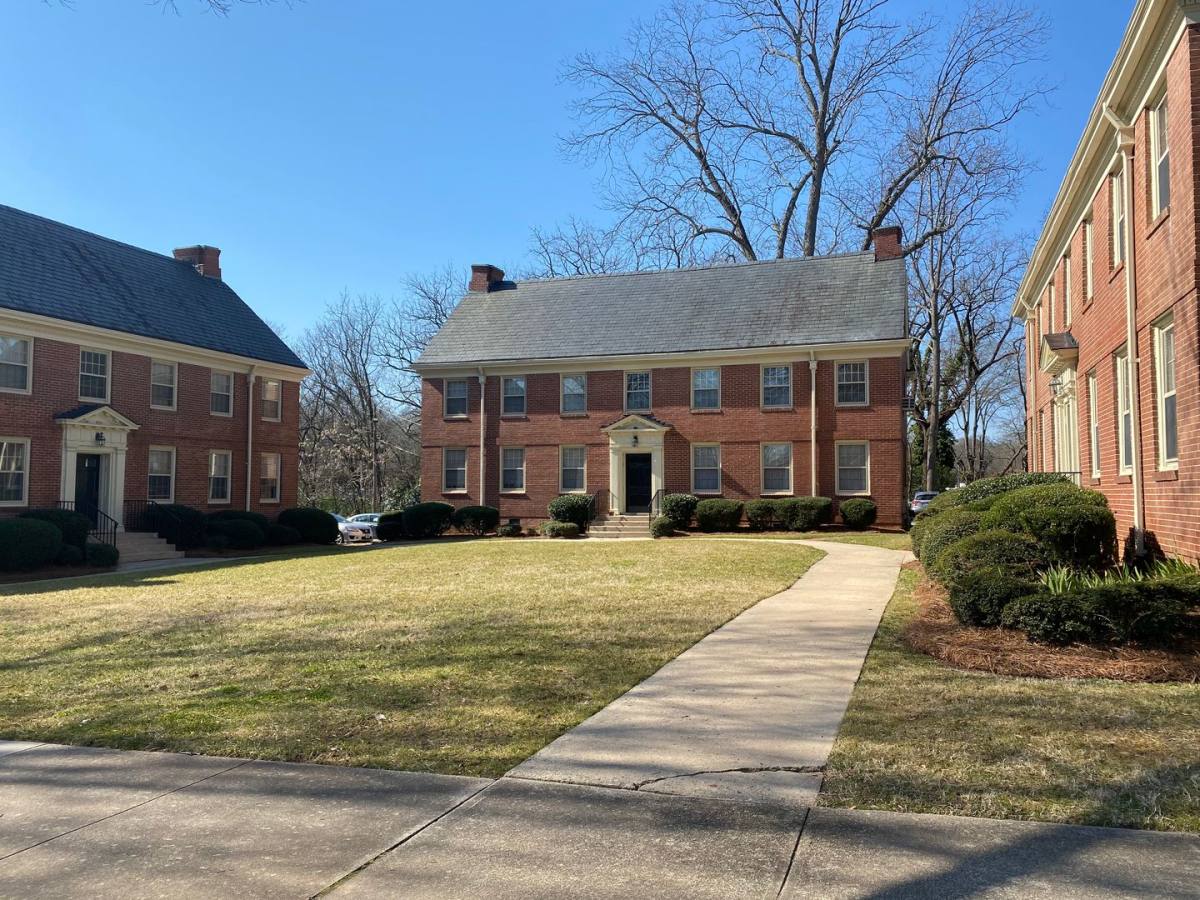 414 S Center St, Statesville, NC 28677 - Apartment for Rent - Image 3