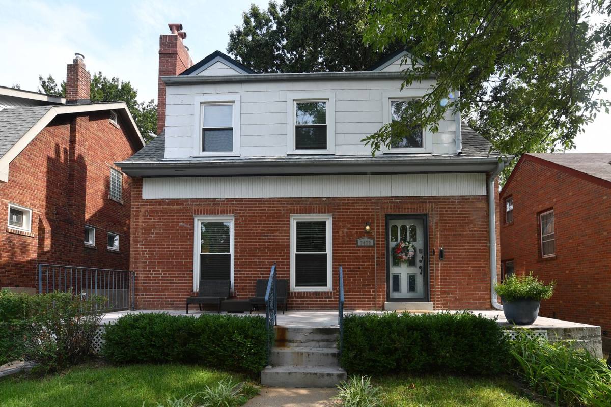 House for rent at 7473 Cornell Ave, University City, MO 63130