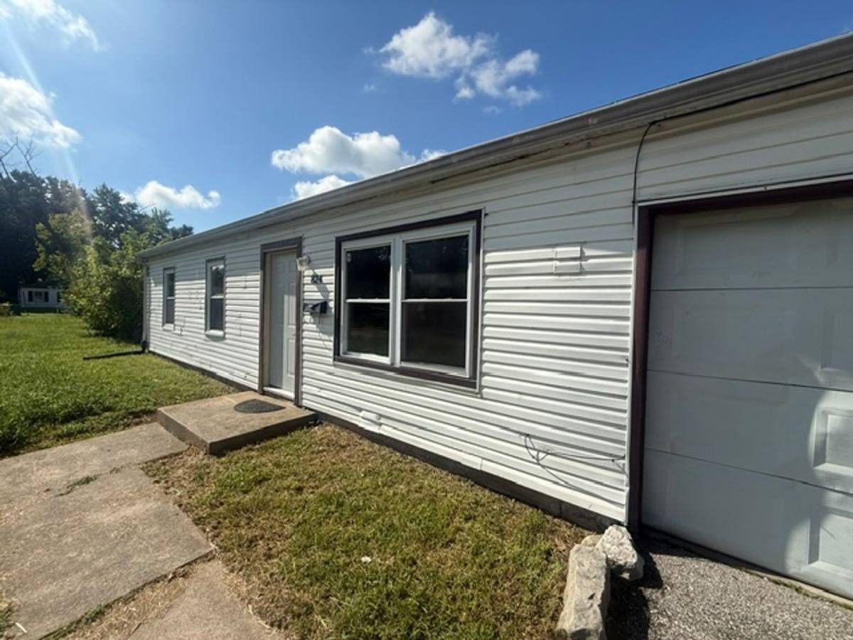 House for rent at 824 St Monica, East St. Louis, IL 62206