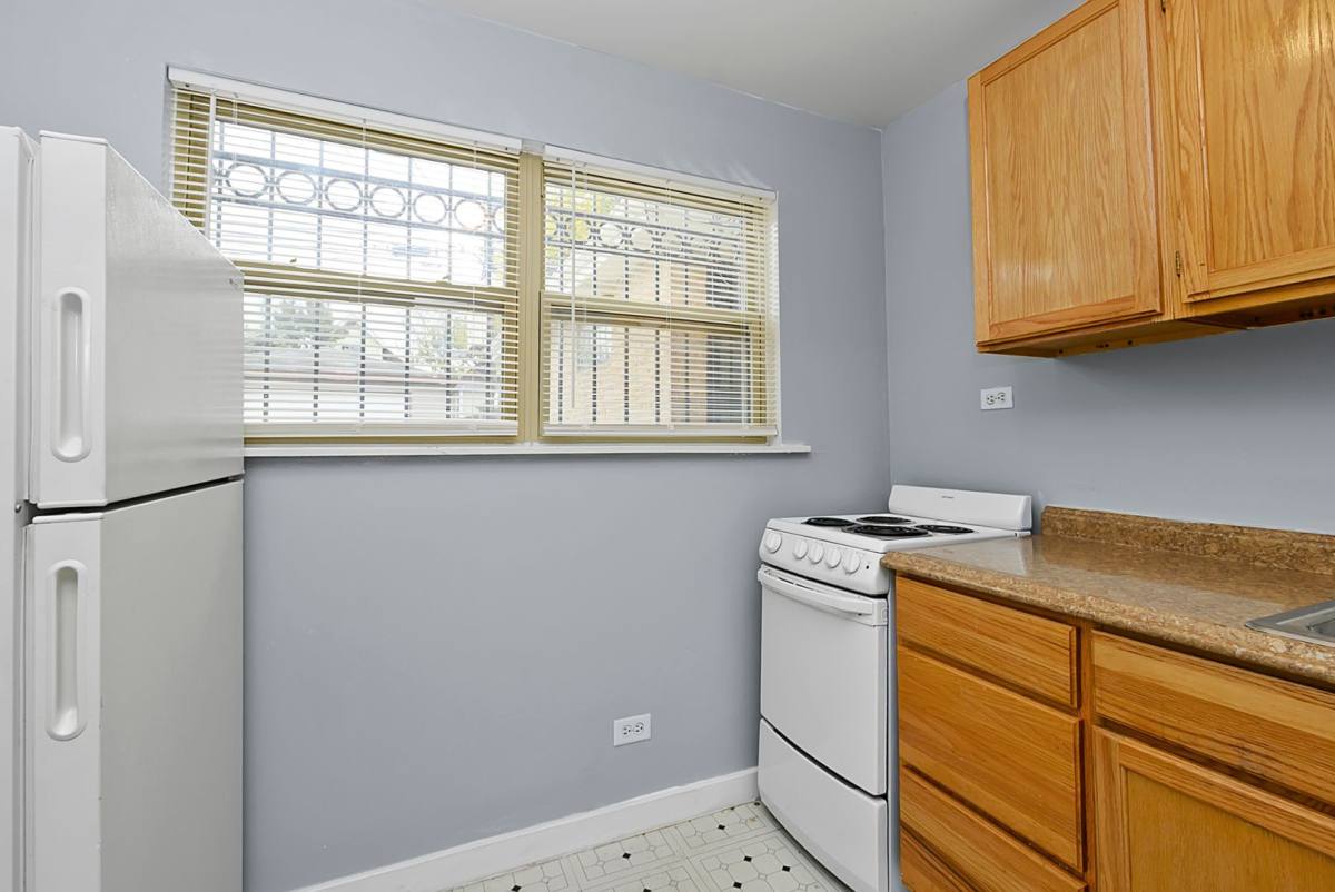 3757-59 W 59th St, Chicago, IL 60629 - Apartment for Rent - Image 6
