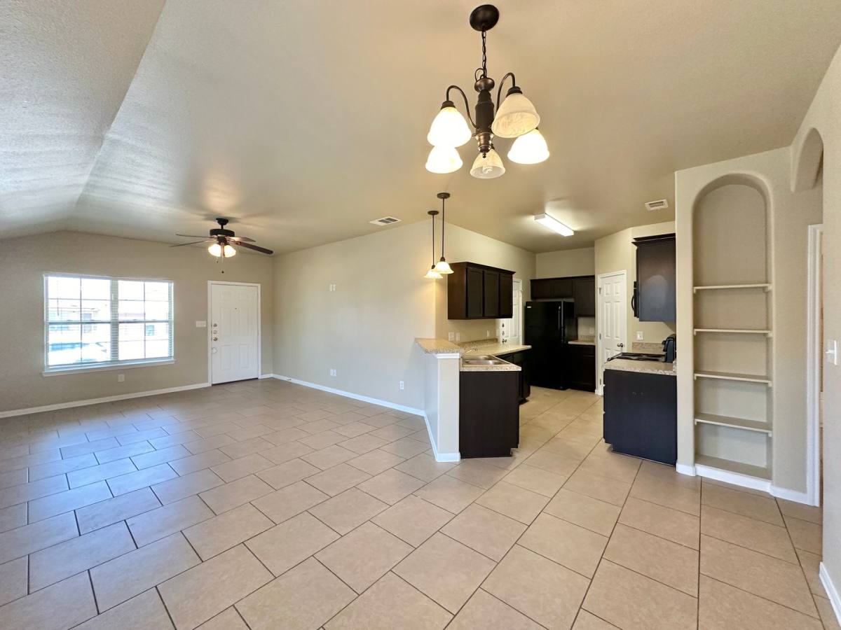 1300 Loyal Lane, Killeen, TX 76549 - Apartment for Rent - Image 5