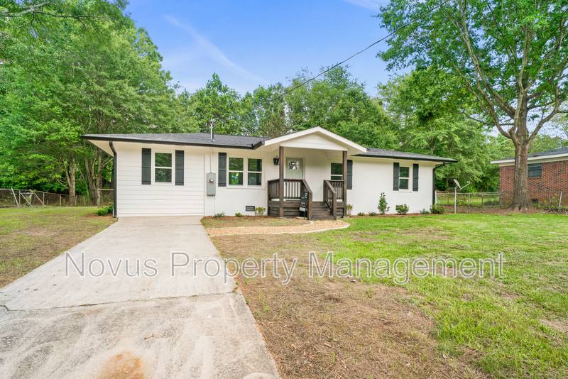 320 Adamson Ave, Carrollton, GA 30117 - House for Rent - Image 2