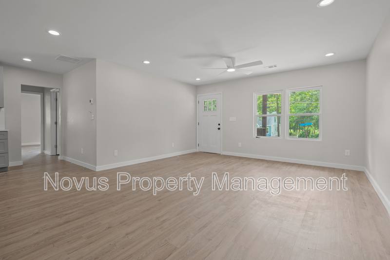320 Adamson Ave, Carrollton, GA 30117 - House for Rent - Image 8