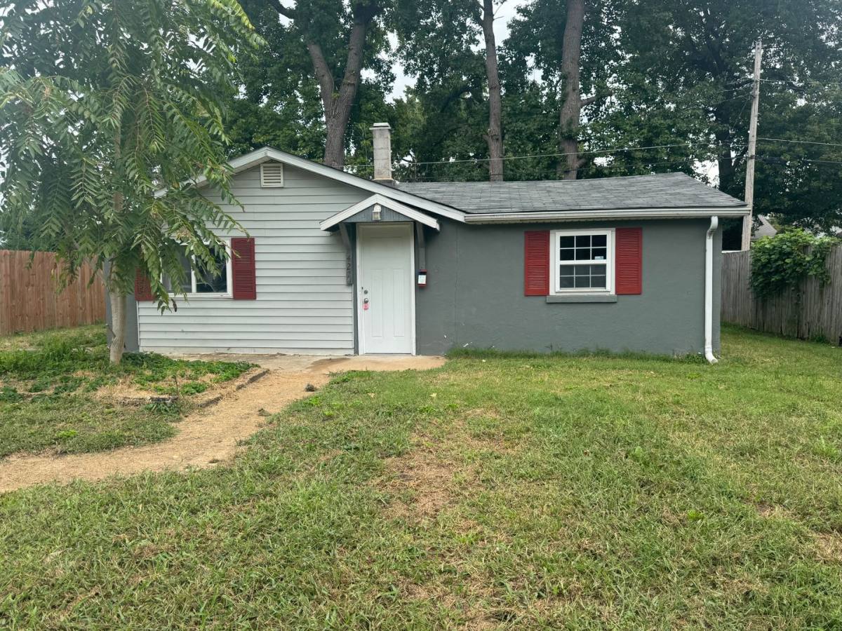 House for rent at 427 Chaudet, East St. Louis, IL 62206