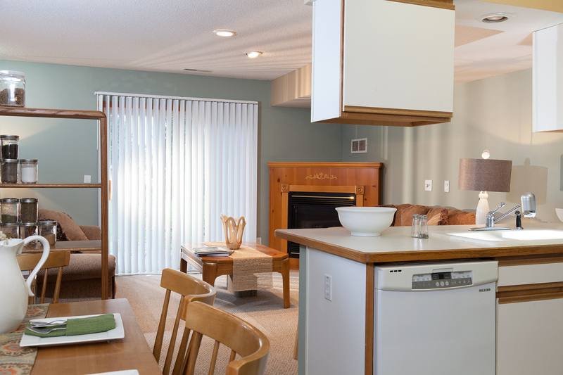 1212 Hanley Rd #2, Hudson, WI 54016 - Townhouse for Rent - Image 8