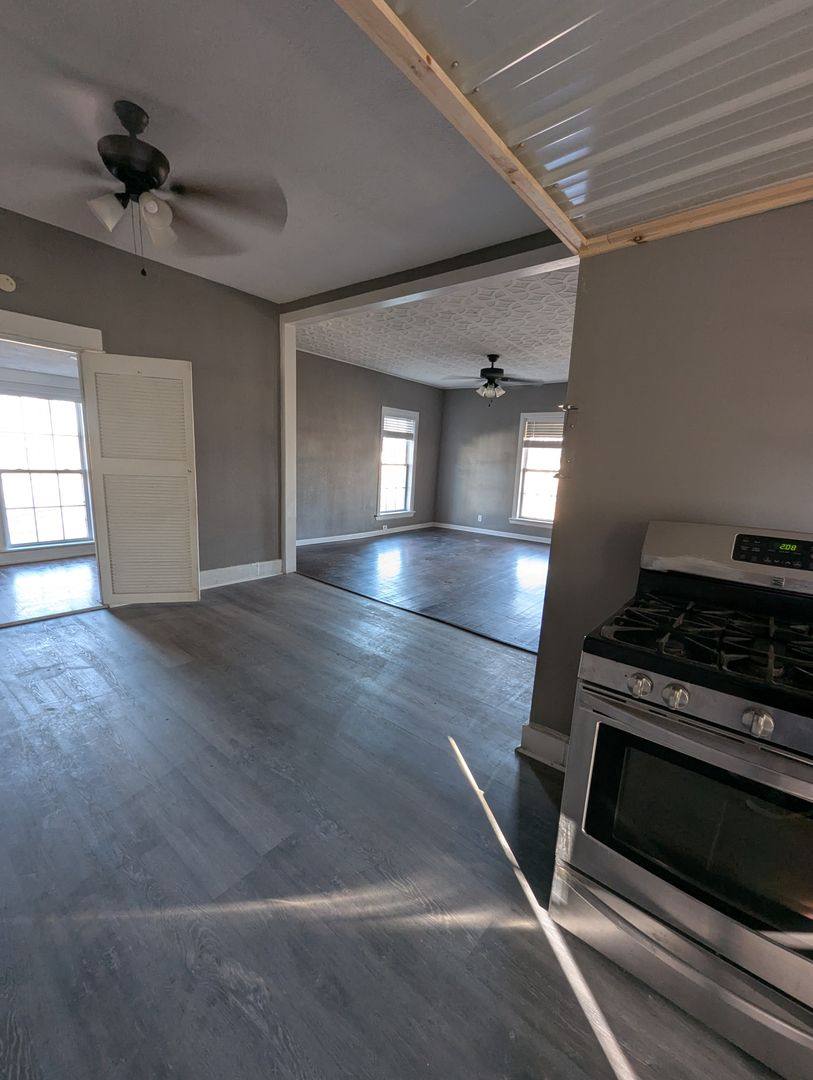311 S Tennessee, Columbus, KS 66725 - House for Rent - Image 8
