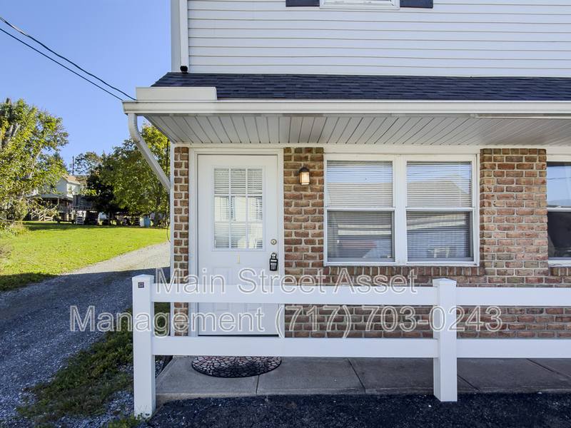 Townhouse for rent at 31 Union St #1, Halifax, PA 17032