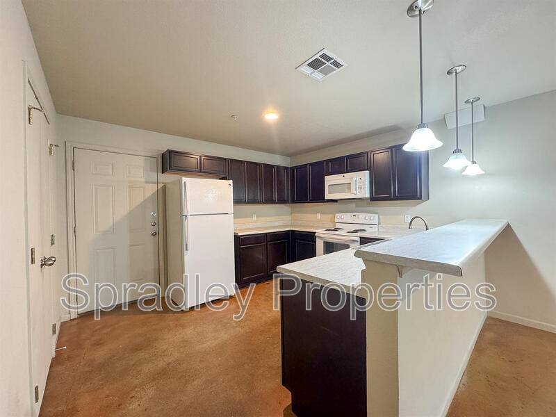 255 E 5th Ave #MT-212, Belton, TX 76513 - Apartment for Rent - Image 3