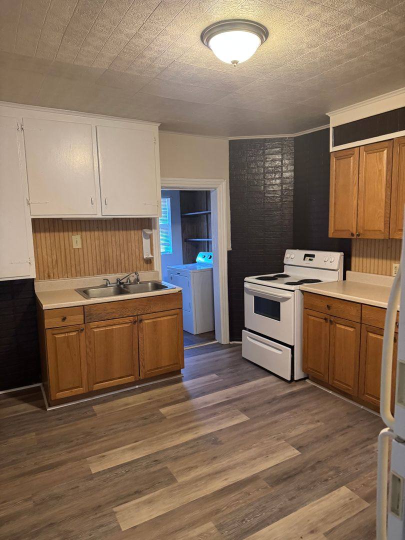 House for rent at 725 Winchester Ave, Martinsburg, WV 25401