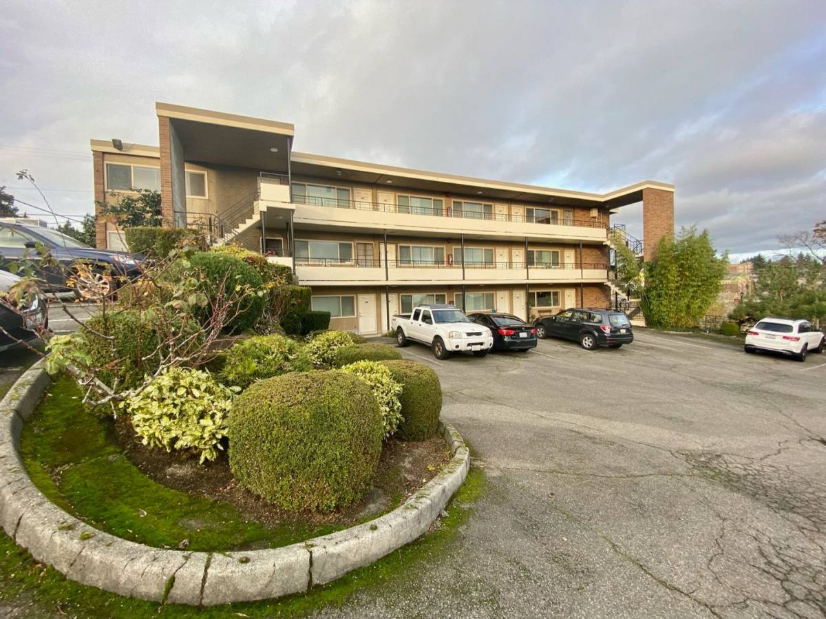 Apartment for rent at 3938 Whitman Ave N, Seattle, WA 98103