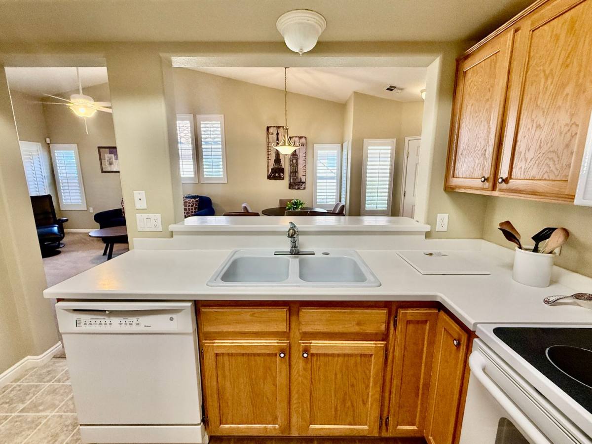 4532 Cold River Dr, St. George, UT 84790 - House for Rent - Image 7