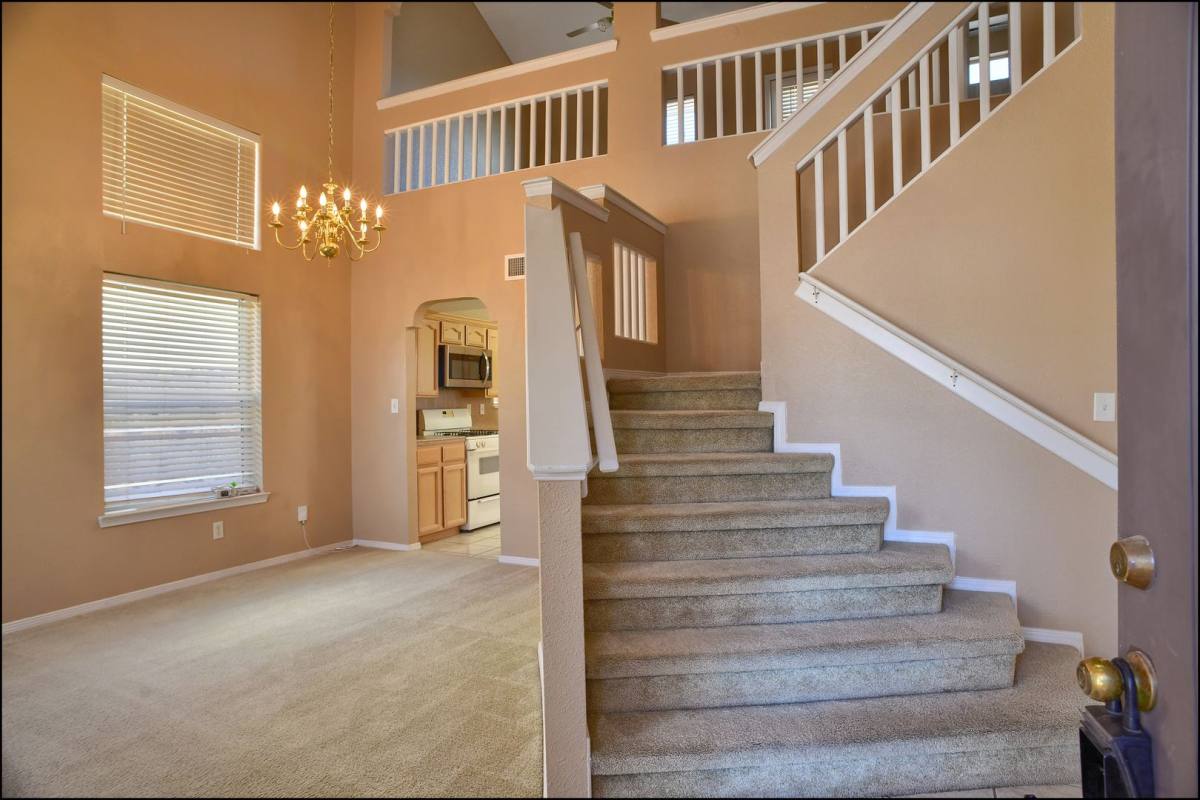 1212 Olga Mapula, El Paso, TX 79936 - House for Rent - Image 8