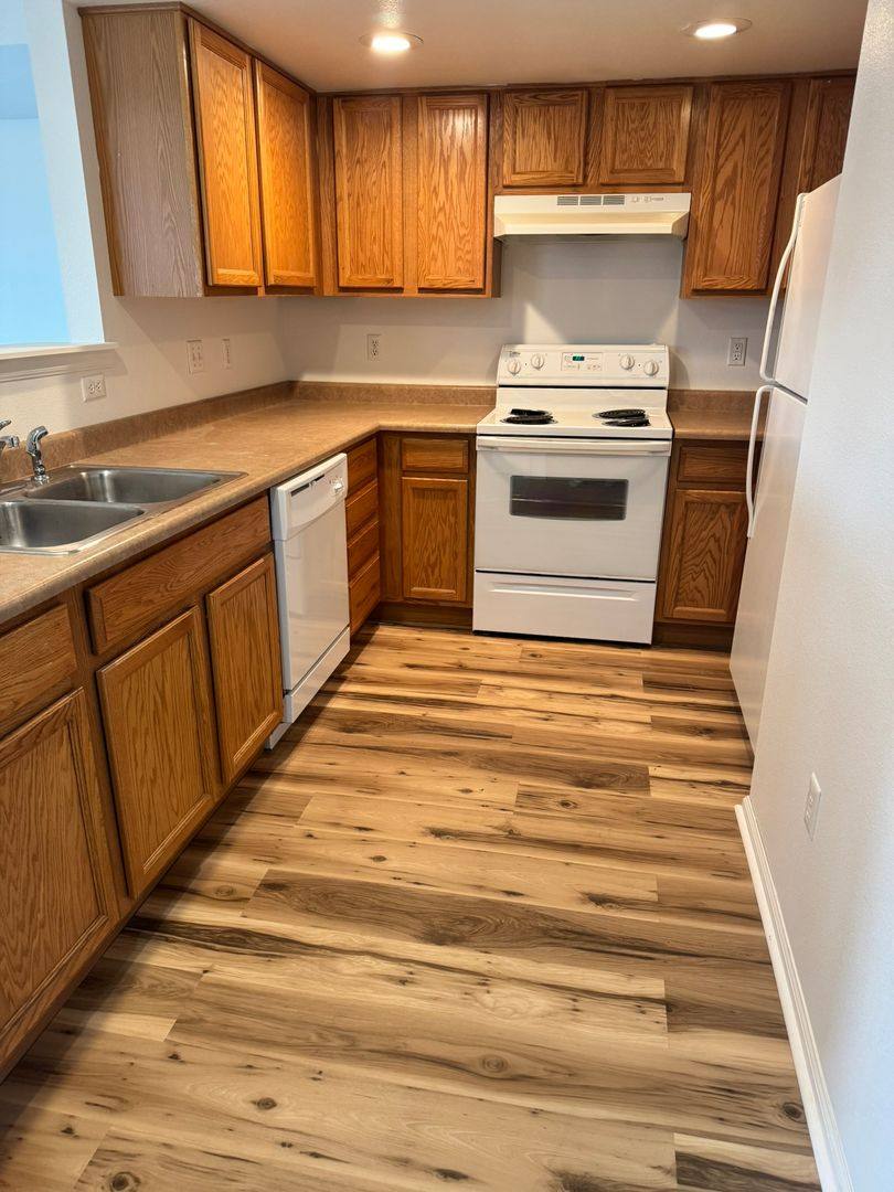 317 Abby Rd, Cheyenne, WY 82007 - Townhouse for Rent - Image 4