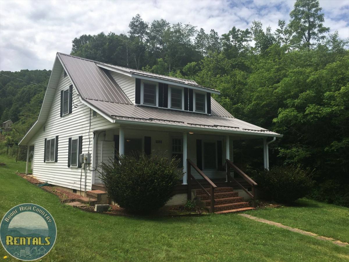 5413 Highway 421 N, Vilas, NC 28692 - House for Rent - Image 1