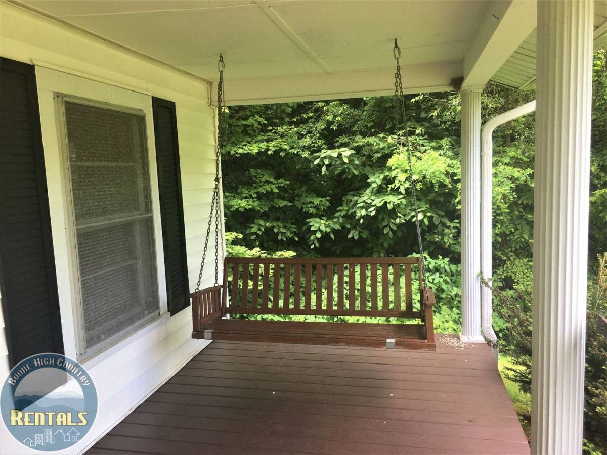 5413 Highway 421 N, Vilas, NC 28692 - House for Rent - Image 2