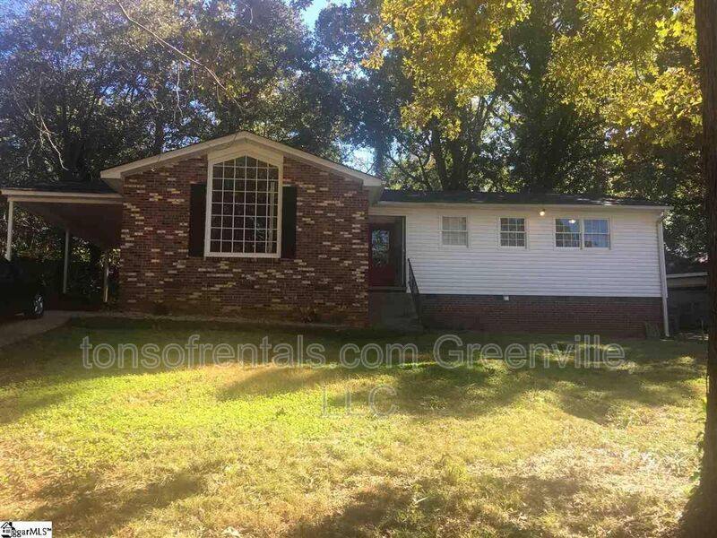 House for rent at 27 Altacrest Dr, Greenville, SC 29605