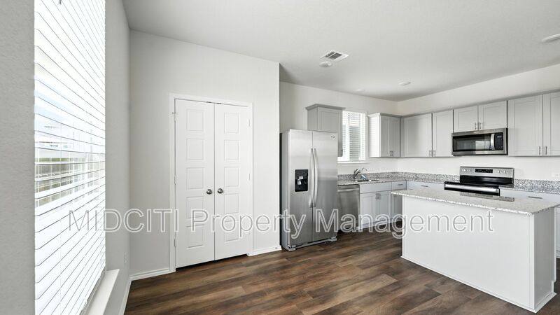 158 Hazy Glade, Seguin, TX 78155 - House for Rent - Image 10