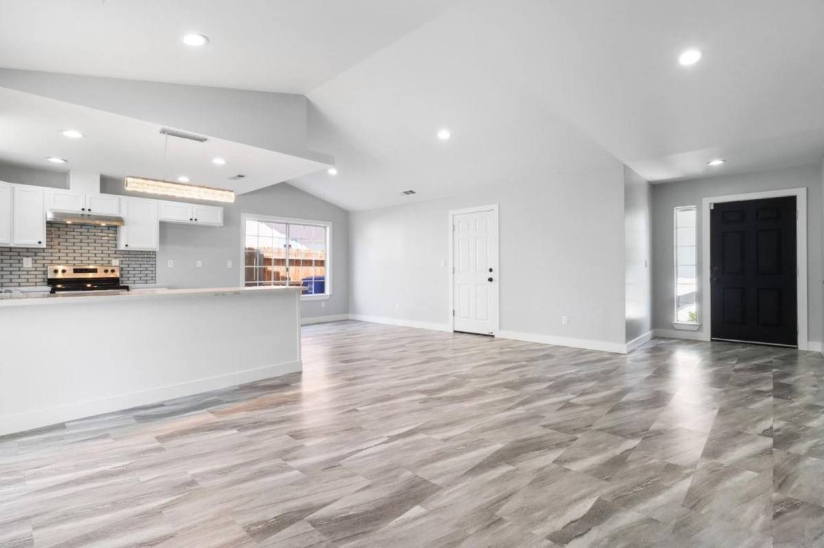 107 Clayton Court, Los Banos, CA 93635 - House for Rent - Image 7